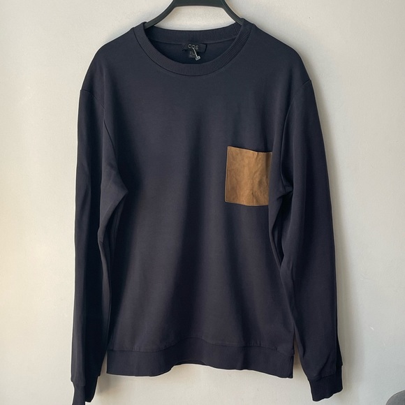 COS Men’s Crew Leather Pocket Sweatshirt - Picture 1 of 6